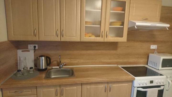 Business Apartment *